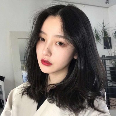 很酷的图片女生头像