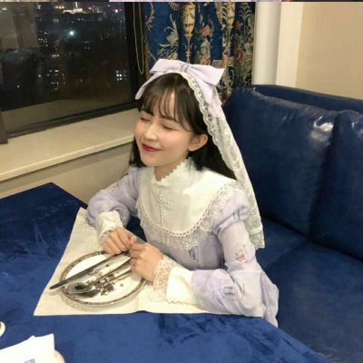 活泼开朗乐观的女生头像图片