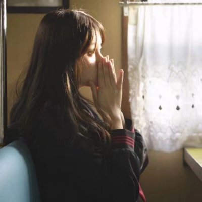 qq头像流行的潮流女生