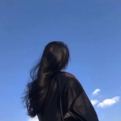 qq头像流行的潮流女生