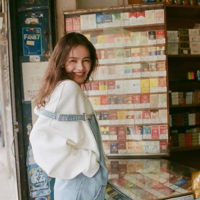 很酷的图片女生头像