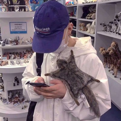 男生和宠物高清微信头像