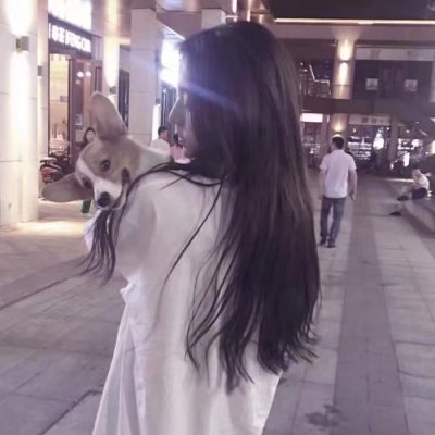 qq头像流行的潮流女生