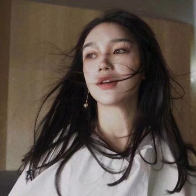 qq头像流行的潮流女生