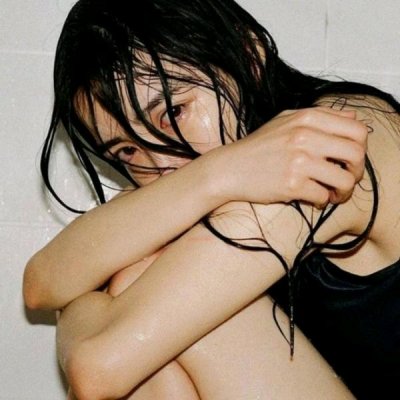 网图女生真人霸气高冷头像