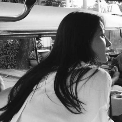 qq头像流行的潮流女生
