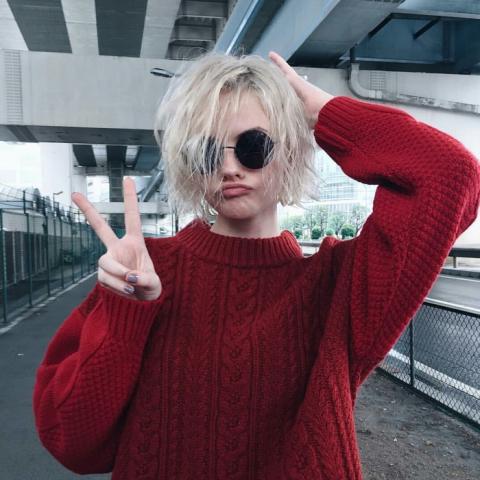 头像女生霸气超拽冷酷高清图片