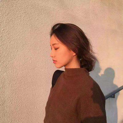 很酷的图片女生头像