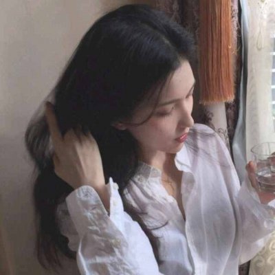 伤感美女图片头像气质