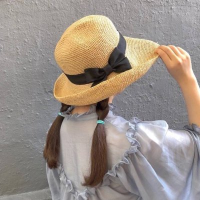 时尚气质女生戴帽子头像图片