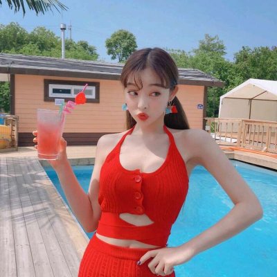 美女海边风景微信头像图片