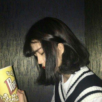 高清吃货女生头像图片