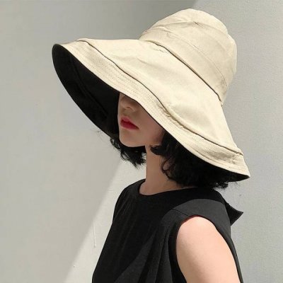 时尚气质女生戴帽子头像图片