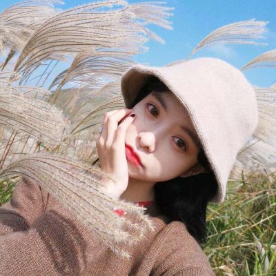 2025最新时尚女生气质头像图片