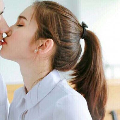 头像情侣真人打情骂俏图片