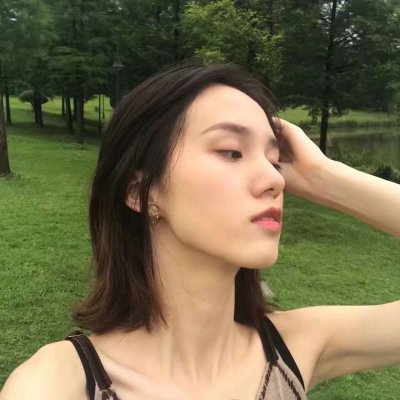 酷酷拽拽的女生短发微信头像图片