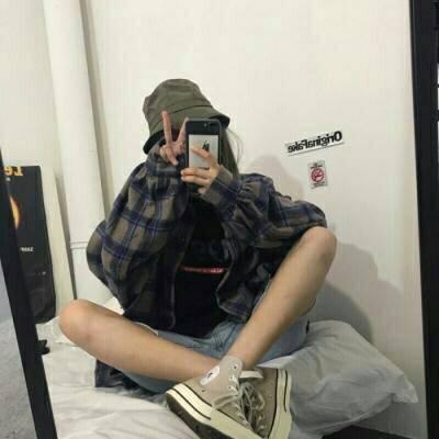 可爱女生嘟嘴真实头像
