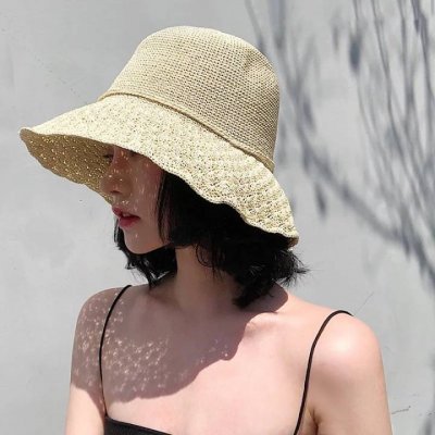 时尚气质女生戴帽子头像图片