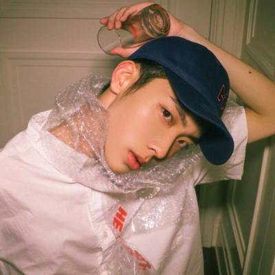 微信头像男帅气成熟稳重个性图片