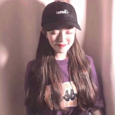带帽子的女生头像超拽图片