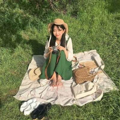 带帽子的女生头像超拽图片