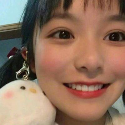 真人头像露脸素颜女生高清图片