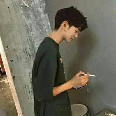 小哥哥头像真人超帅气图片
