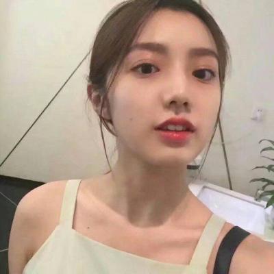 真人头像露脸素颜女生高清图片