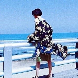微信人看大海有意境风景头像