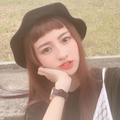 齐刘海微信美女头像图片