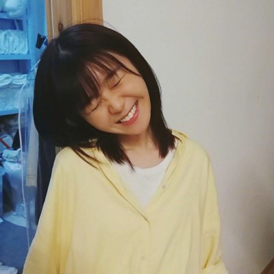 齐刘海微信美女头像图片