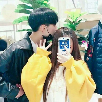 头像情侣真人打情骂俏图片