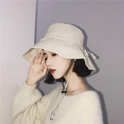 时尚气质女生戴帽子头像图片