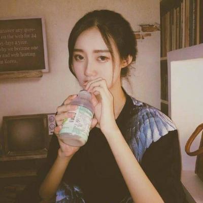 冷酷有深意的女生头像