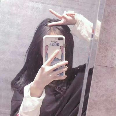 女生手机挡脸头像