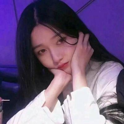 冷酷有深意的女生头像