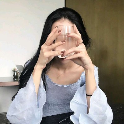 2025最新时尚女生气质头像图片