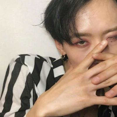 微信头像男帅气成熟稳重个性图片