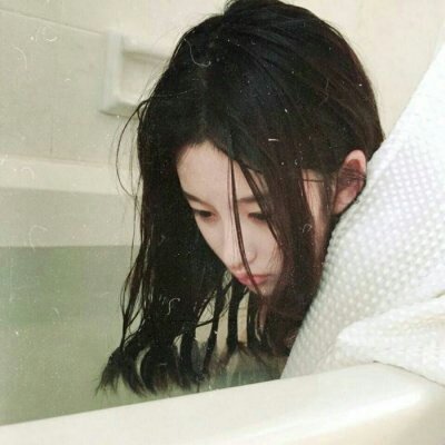 微信头像高冷女意境图片