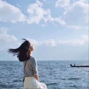 微信人看大海有意境风景头像