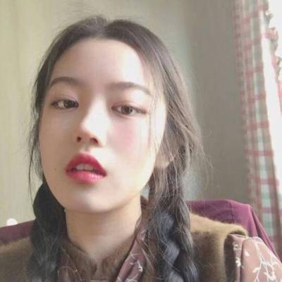 真人头像露脸素颜女生高清图片