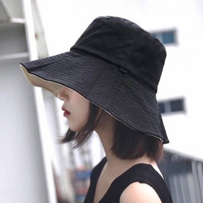时尚气质女生戴帽子头像图片