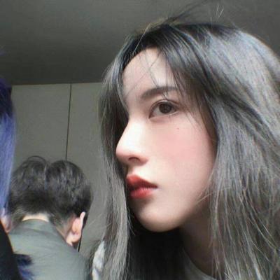 真人头像露脸素颜女生高清图片