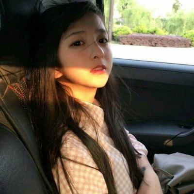 冷酷有深意的女生头像