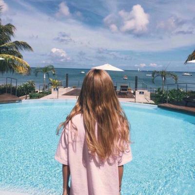 长发清新气质美女头像图片