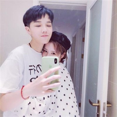 双人情侣暧昧头像亲吻霸气图片