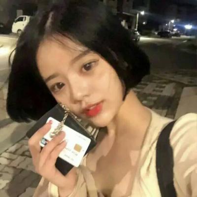 时尚气质头像女高清图片