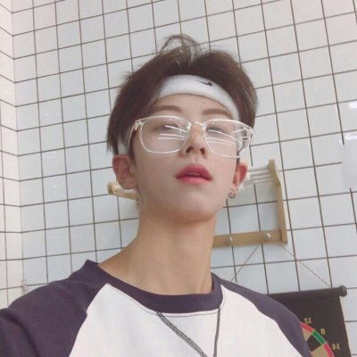男生现代网红帅气头像图片