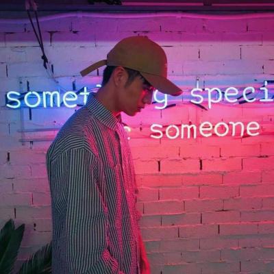 男生帅气高冷个性微信头像