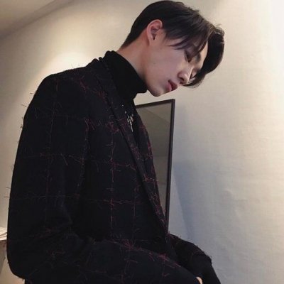 男生现代网红帅气头像图片